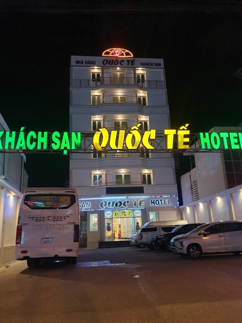 מלון Cà Mau Khach San Quoc Te מראה חיצוני תמונה